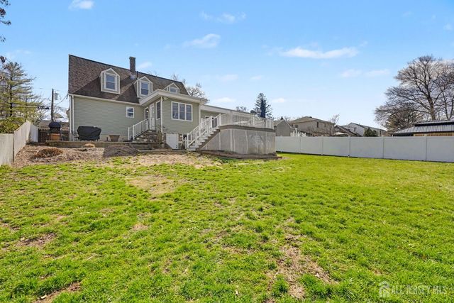 70 Oxford Road, Colonia, NJ 07067