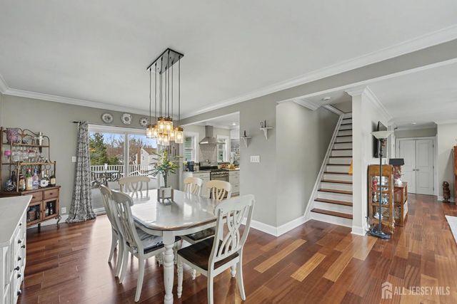 70 Oxford Road, Colonia, NJ 07067