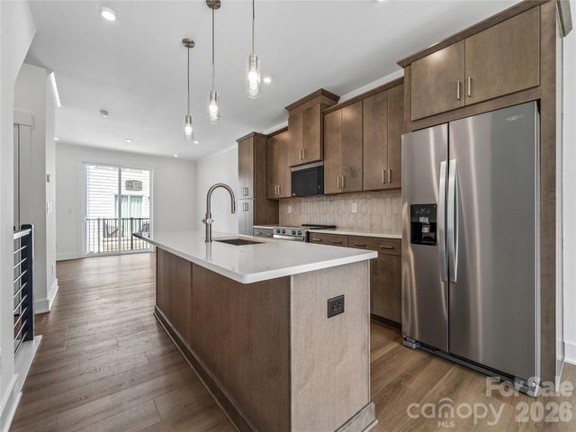 3652 S Tryon Street, Charlotte, NC 28217