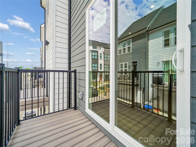 3652 S Tryon Street, Charlotte, NC 28217