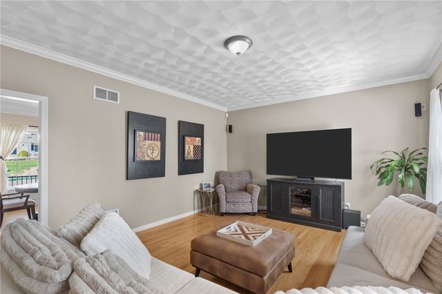 25 Red Hawk Drive, Cranston, RI 02921