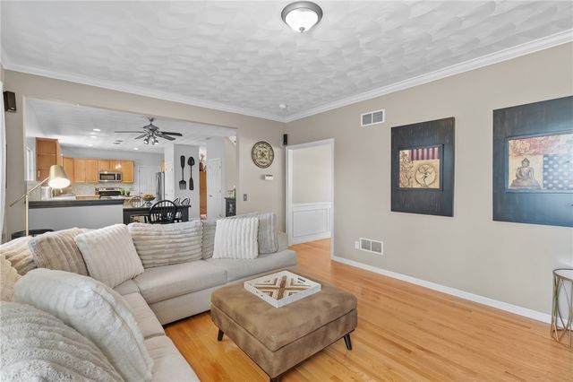 25 Red Hawk Drive, Cranston, RI 02921