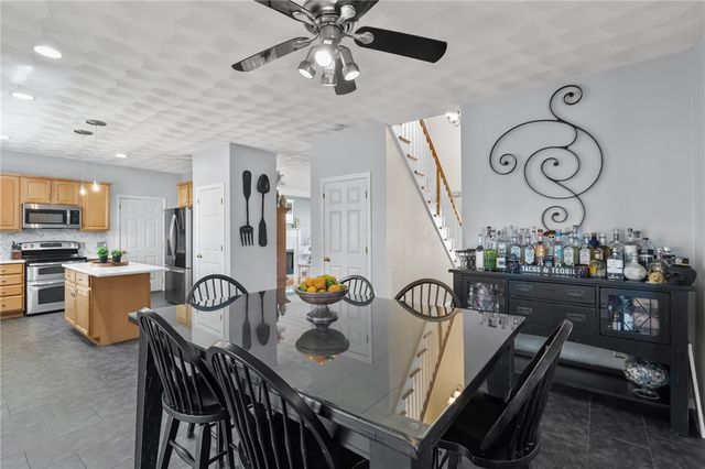 25 Red Hawk Drive, Cranston, RI 02921