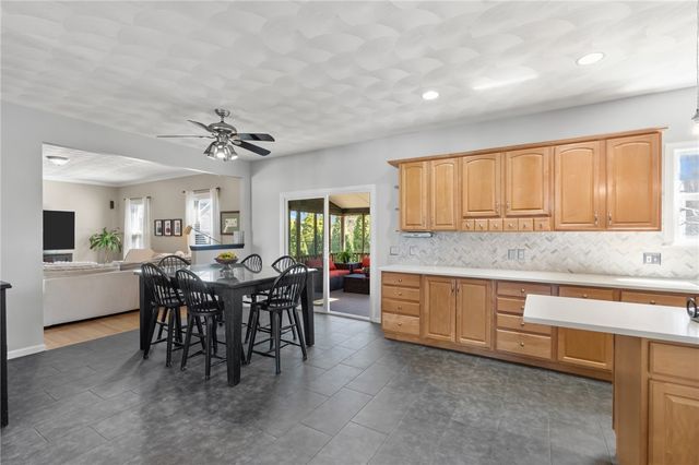 25 Red Hawk Drive, Cranston, RI 02921