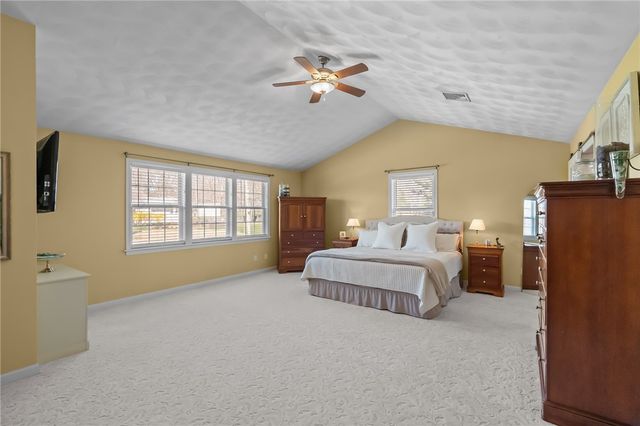 25 Red Hawk Drive, Cranston, RI 02921