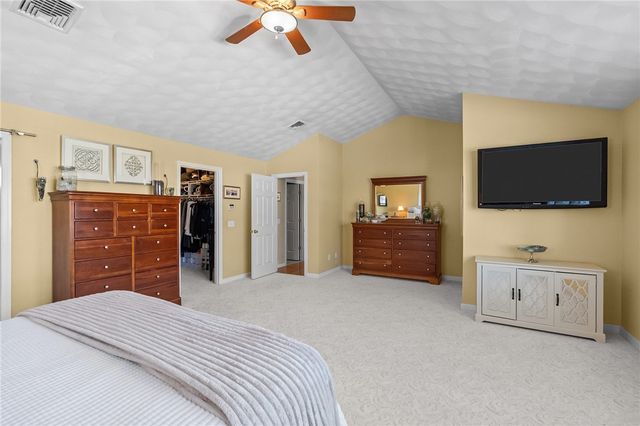 25 Red Hawk Drive, Cranston, RI 02921