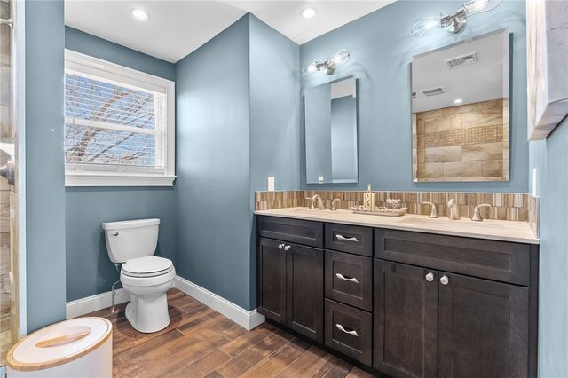 25 Red Hawk Drive, Cranston, RI 02921