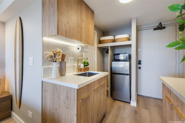 445 Seaside Avenue 3609, Honolulu, HI 96815