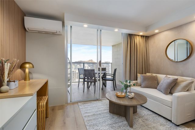 445 Seaside Avenue 3609, Honolulu, HI 96815