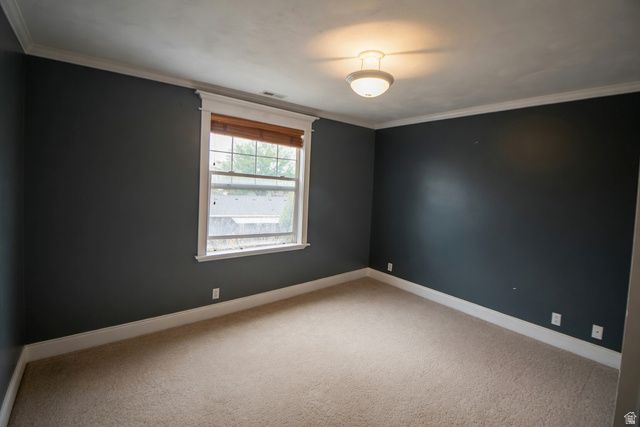 8938 S MIDVALLEY DR, West Jordan, UT 84088