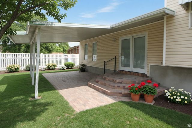 8938 S MIDVALLEY DR, West Jordan, UT 84088