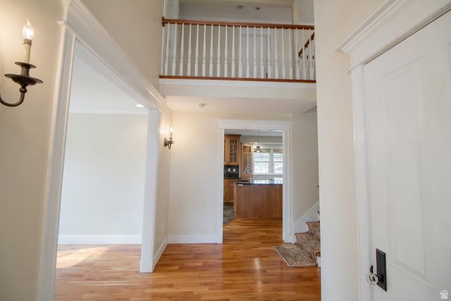 8938 S MIDVALLEY DR, West Jordan, UT 84088