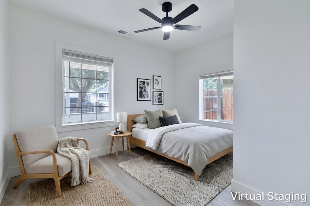 Image 19 of property listing at 706 S Encina Street, Visalia, CA 93277