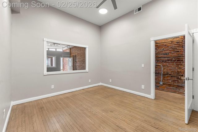 1438 Michigan Ave, Detroit, MI 48216
