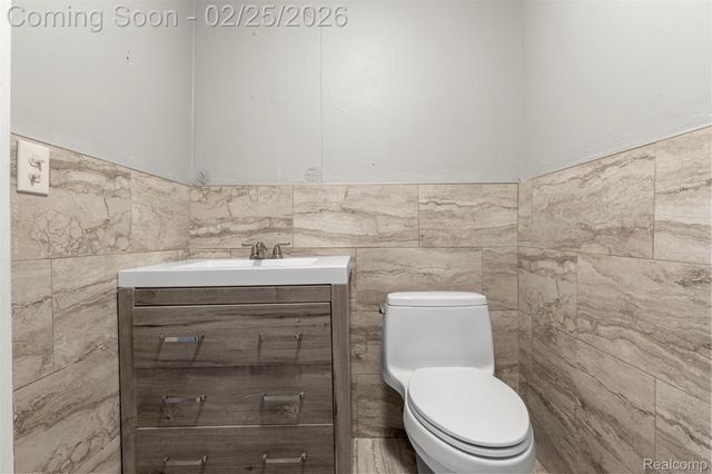 1438 Michigan Ave, Detroit, MI 48216