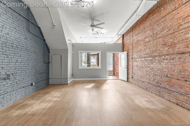 1438 Michigan Ave, Detroit, MI 48216