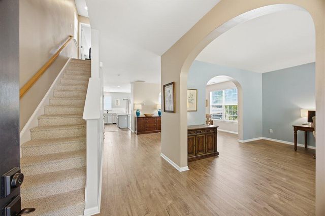 8981 N Red Maple Circle, Summerville, SC 29485