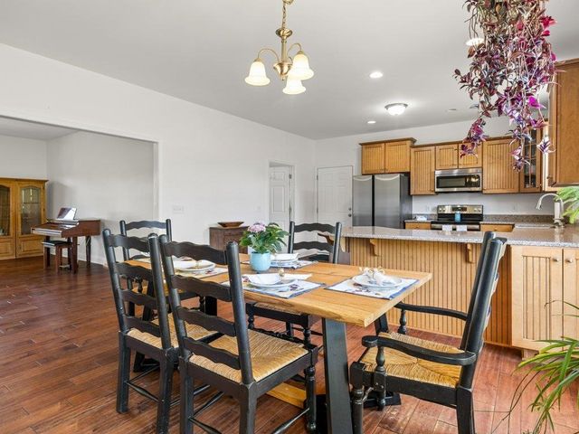 510 Cole Road, Campobello, SC 29322
