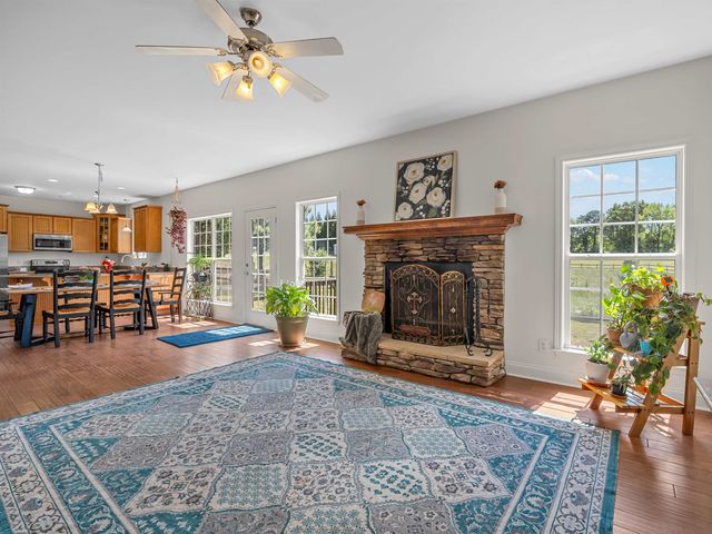510 Cole Road, Campobello, SC 29322