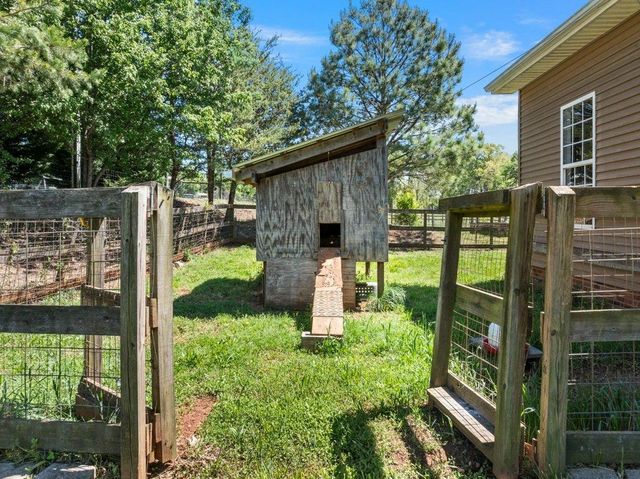 510 Cole Road, Campobello, SC 29322
