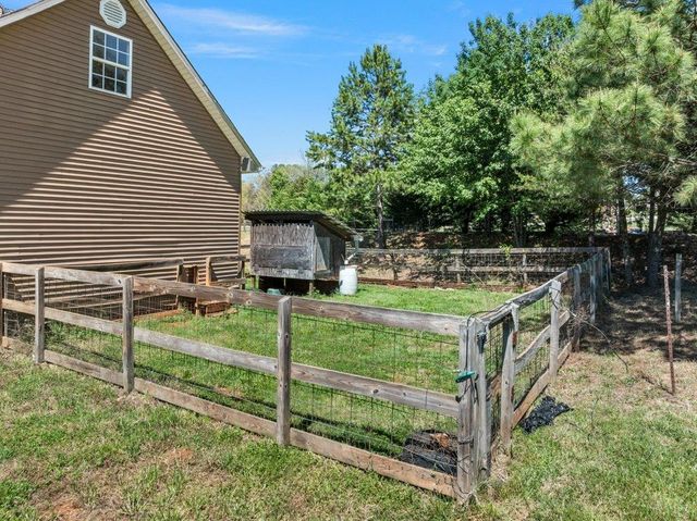 510 Cole Road, Campobello, SC 29322
