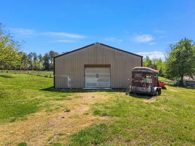 510 Cole Road, Campobello, SC 29322