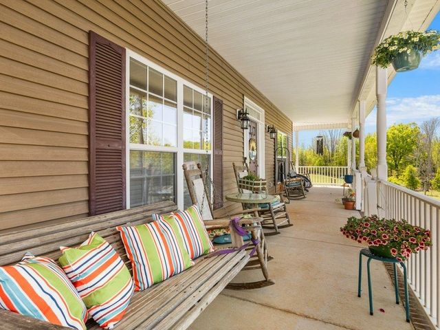 510 Cole Road, Campobello, SC 29322