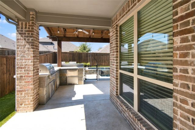 12209 Prudence Drive, Fort Worth, TX 76052