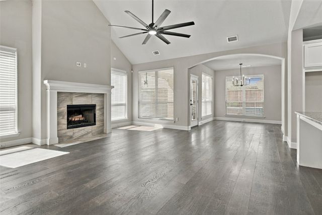 12209 Prudence Drive, Fort Worth, TX 76052