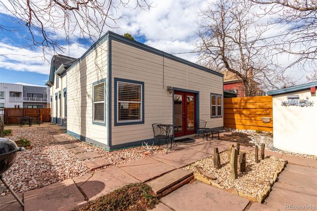 2530 Arapahoe Street, Denver, CO 80205