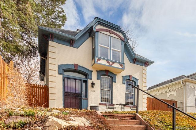 2530 Arapahoe Street, Denver, CO 80205