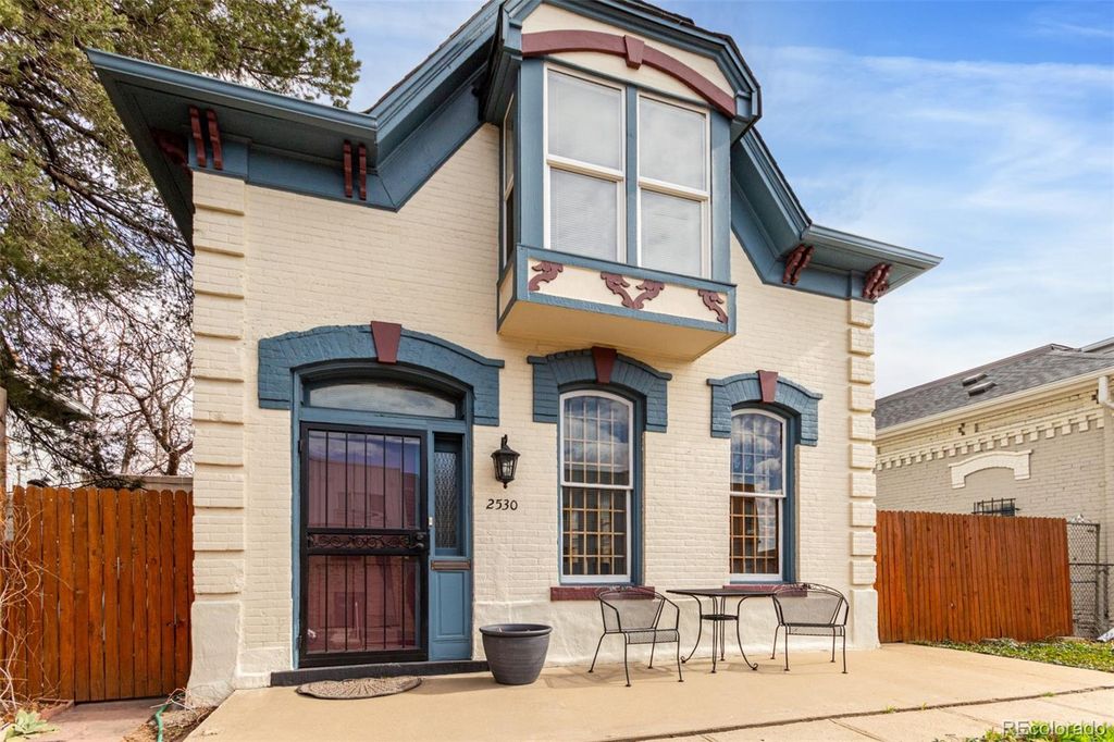 2530 Arapahoe Street, Denver, CO 80205