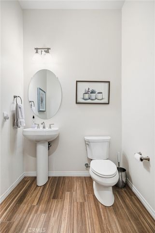 4977 Hydepark Drive, Agoura Hills, CA 91301