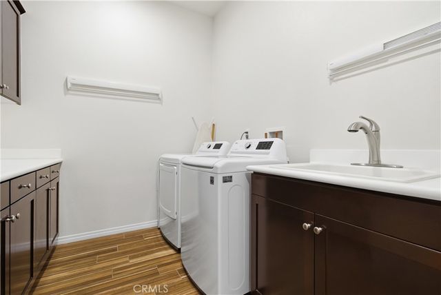 4977 Hydepark Drive, Agoura Hills, CA 91301