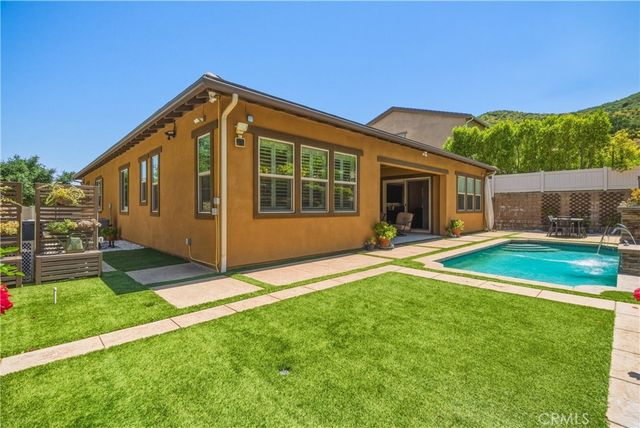 4977 Hydepark Drive, Agoura Hills, CA 91301