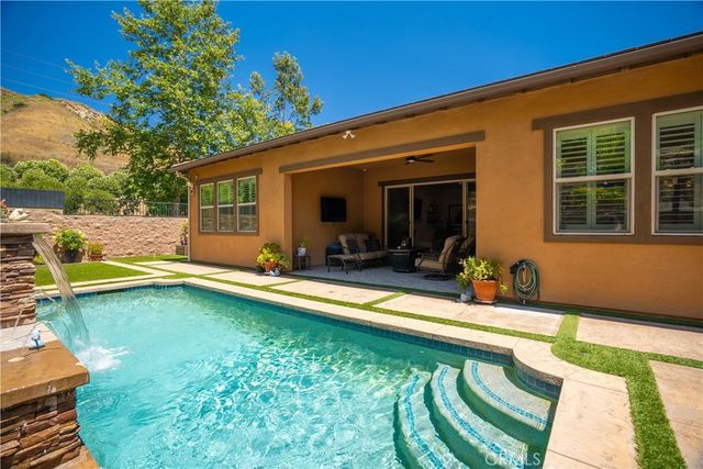 4977 Hydepark Drive, Agoura Hills, CA 91301