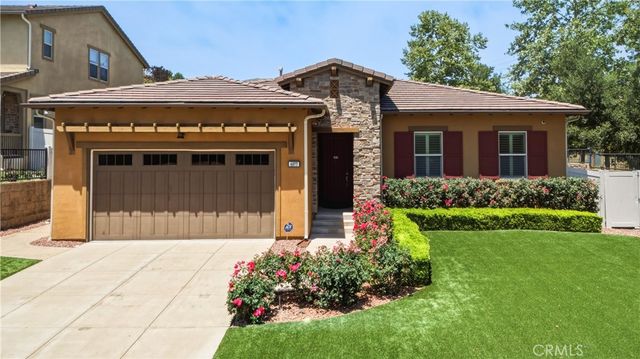 4977 Hydepark Drive, Agoura Hills, CA 91301