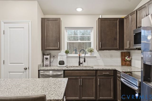 1713 Mt Olivett Rd, Powhatan, VA 23139