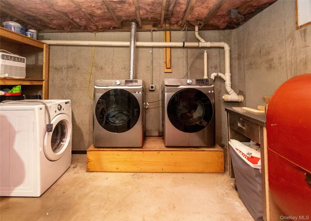 8 Fourth Street, Godeffroy, NY 12729