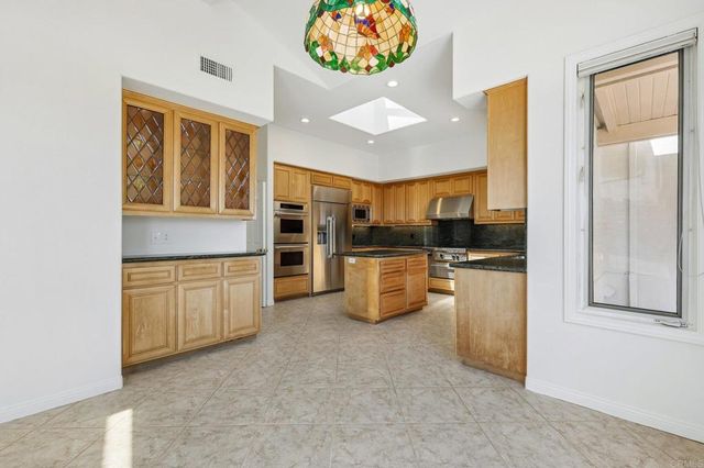 17572 Via Loma Drive, Poway, CA 92064