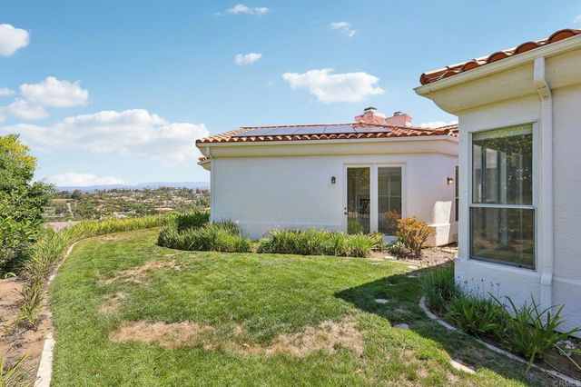 17572 Via Loma Drive, Poway, CA 92064