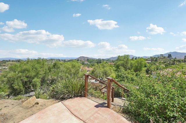 17572 Via Loma Drive, Poway, CA 92064