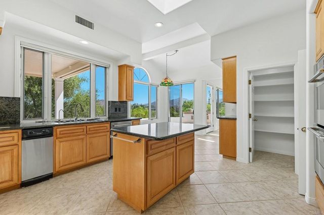 17572 Via Loma Drive, Poway, CA 92064