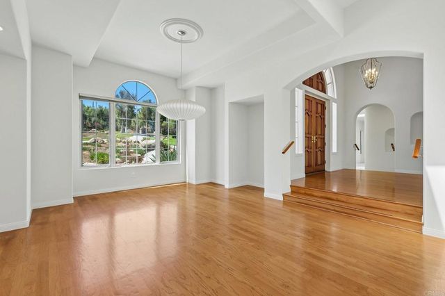 17572 Via Loma Drive, Poway, CA 92064