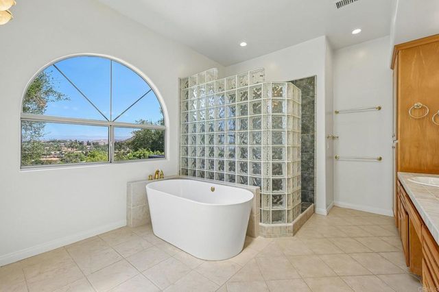 17572 Via Loma Drive, Poway, CA 92064