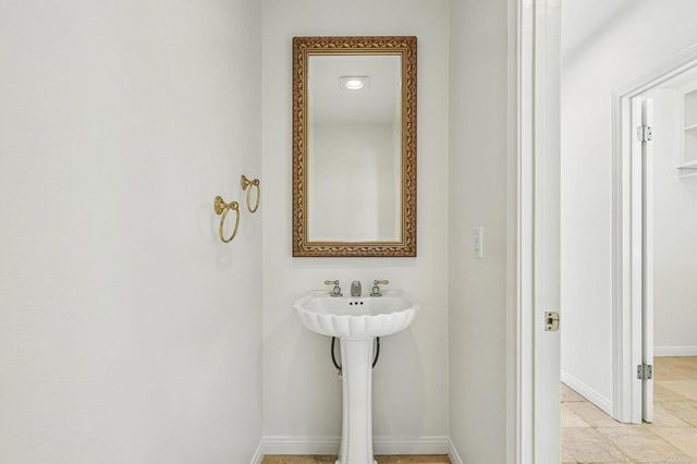 17572 Via Loma Drive, Poway, CA 92064