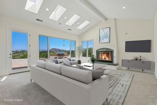 17572 Via Loma Drive, Poway, CA 92064