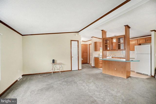 1106 JFK DR, North Wales, PA 19454