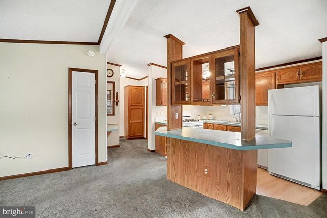 1106 JFK DR, North Wales, PA 19454