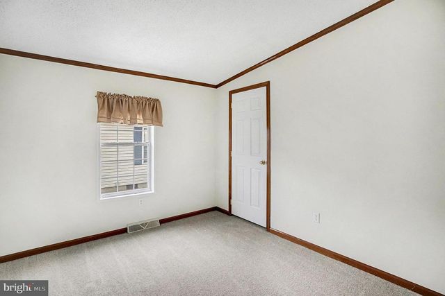 1106 JFK DR, North Wales, PA 19454